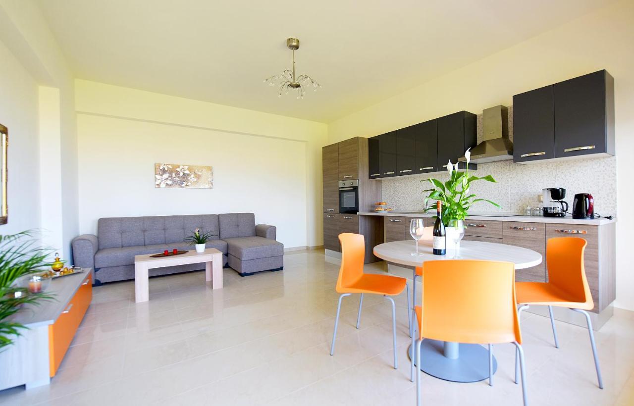 Stelia Luxury Apartments Kalavárda المظهر الخارجي الصورة